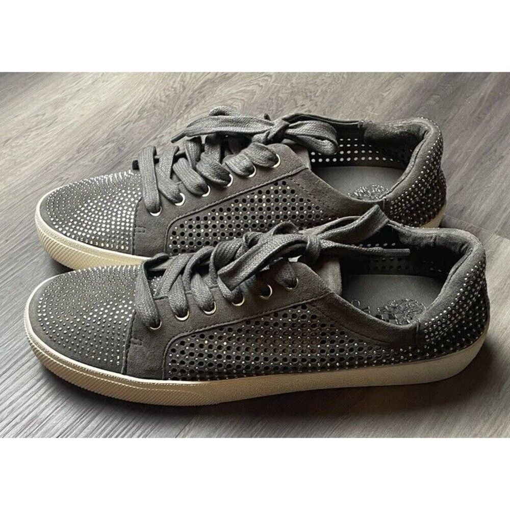 VINCE CAMUTO CHENTA ‎ WOMEN SNEAKERS FRENCH GREY COLOR SUEDE Size 8